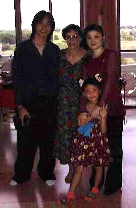 Jim's mother, Ping's brother, sister, niece